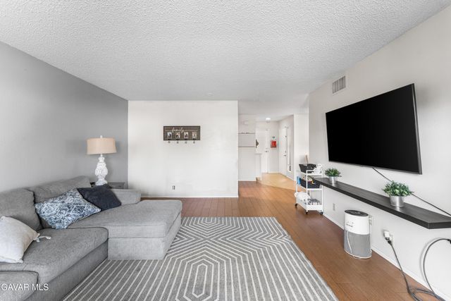 422 W Avenue J5 Unit 32, Lancaster, CA 93534