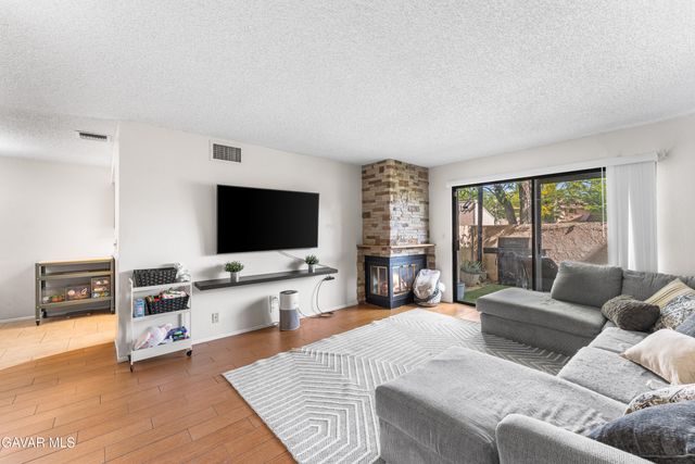 422 W Avenue J5 Unit 32, Lancaster, CA 93534