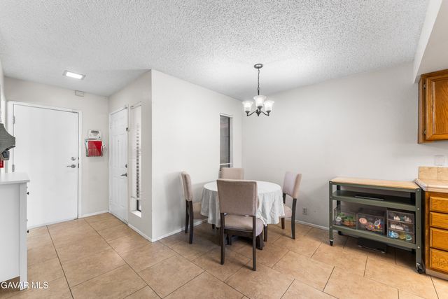 422 W Avenue J5 Unit 32, Lancaster, CA 93534