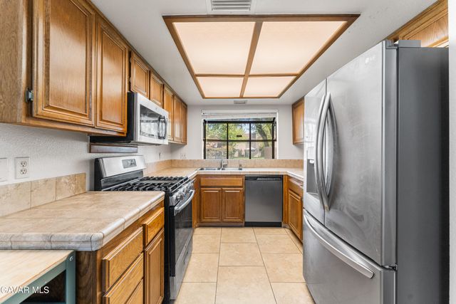422 W Avenue J5 Unit 32, Lancaster, CA 93534