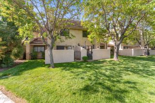 422 W Avenue J5 Unit 32, Lancaster, CA 93534