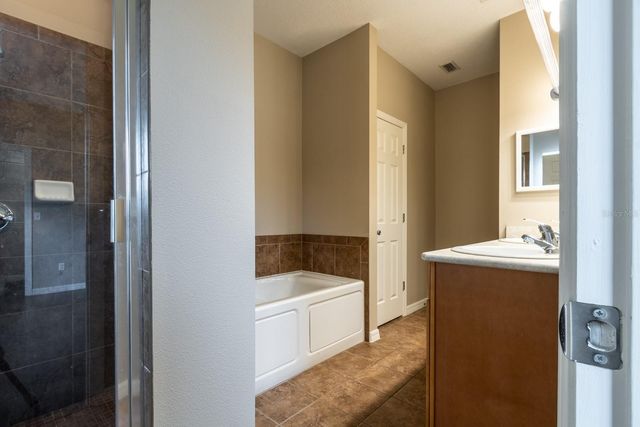 1687 NW 120TH WAY, Gainesville, FL 32606