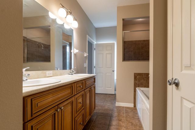 1687 NW 120TH WAY, Gainesville, FL 32606