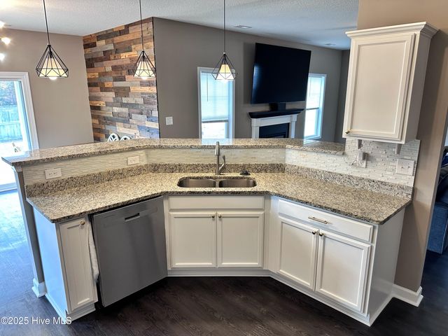 820 Tuscarora Trail, Jacksonville, NC 28546