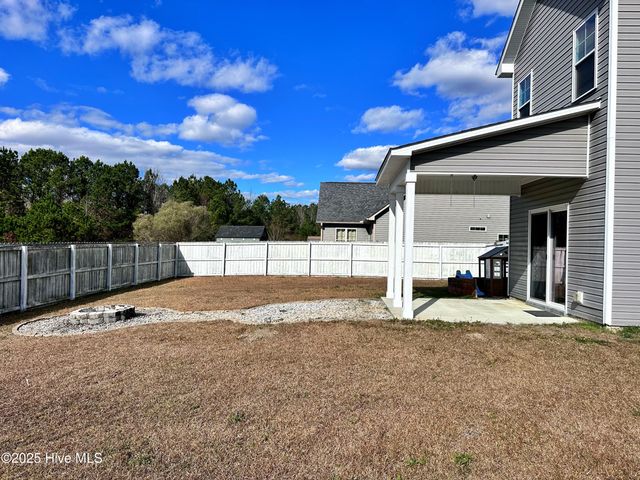 820 Tuscarora Trail, Jacksonville, NC 28546