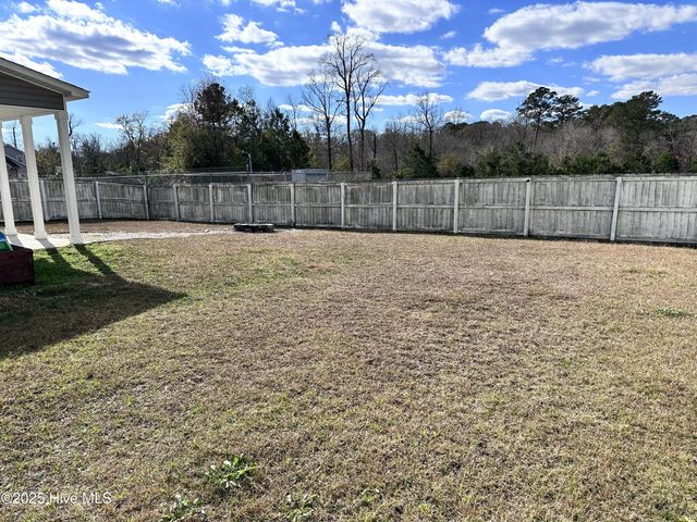 820 Tuscarora Trail, Jacksonville, NC 28546