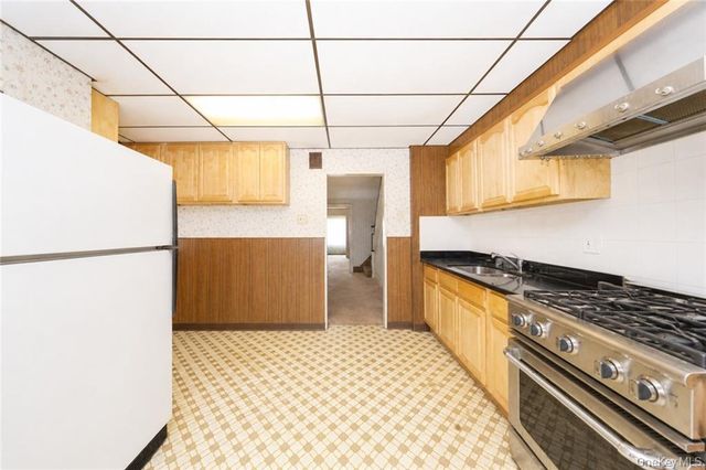 2332 E 21st Street, Brooklyn, NY 11229