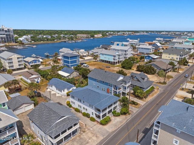 715 Carolina Beach Avenue N, Carolina Beach, NC 28428