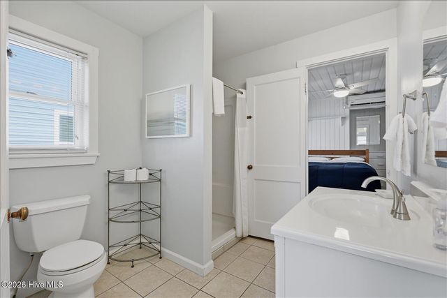 715 Carolina Beach Avenue N, Carolina Beach, NC 28428