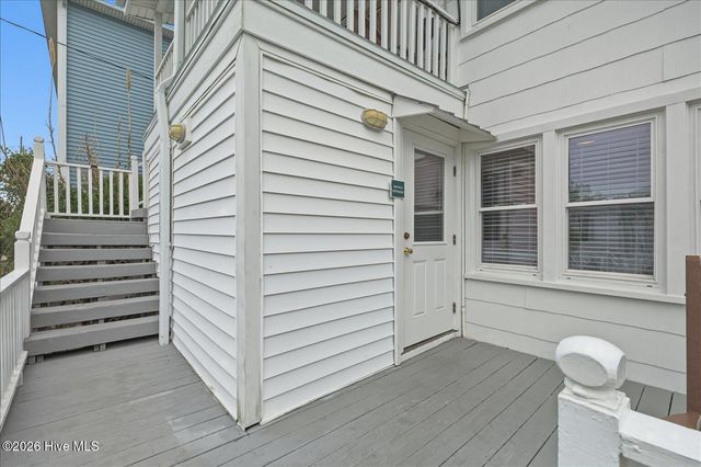 715 Carolina Beach Avenue N, Carolina Beach, NC 28428