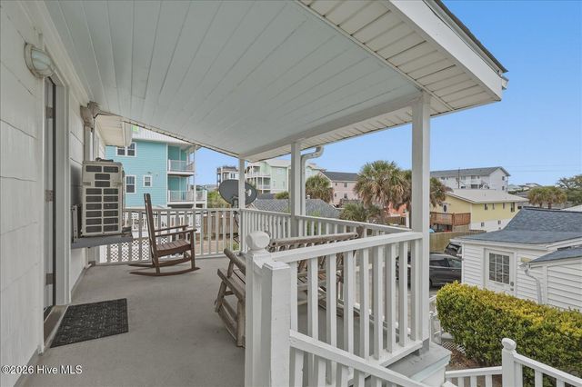 715 Carolina Beach Avenue N, Carolina Beach, NC 28428