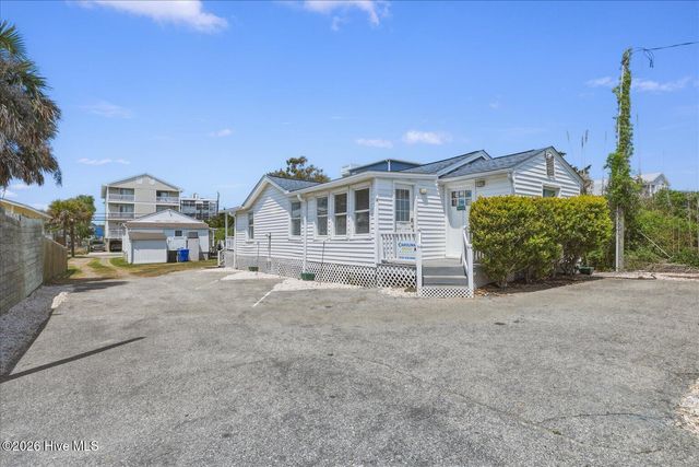 715 Carolina Beach Avenue N, Carolina Beach, NC 28428