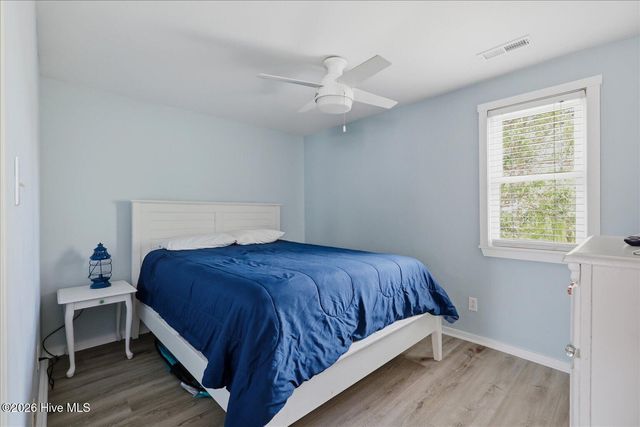 715 Carolina Beach Avenue N, Carolina Beach, NC 28428