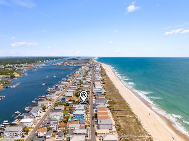 715 Carolina Beach Avenue N, Carolina Beach, NC 28428