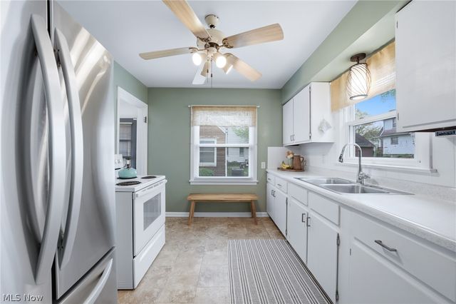 1824 Sackett Avenue, Cuyahoga Falls, OH 44223