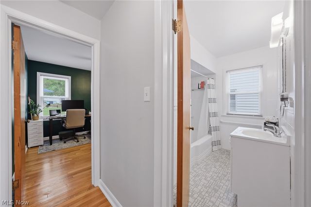 1824 Sackett Avenue, Cuyahoga Falls, OH 44223