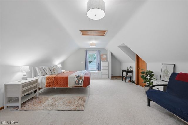 1824 Sackett Avenue, Cuyahoga Falls, OH 44223