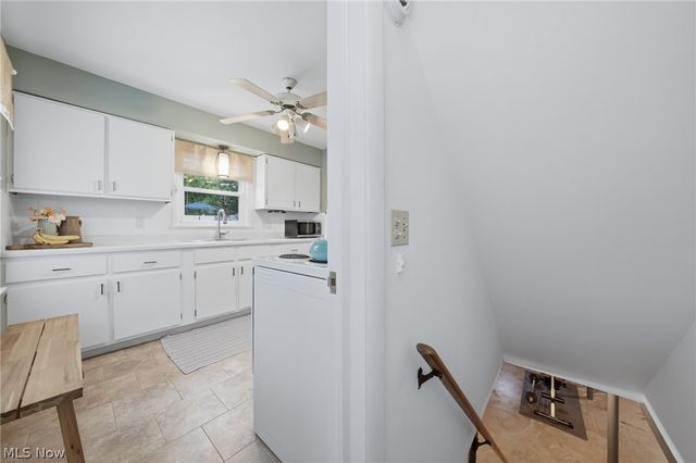 1824 Sackett Avenue, Cuyahoga Falls, OH 44223