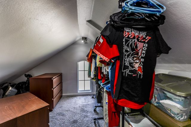 611 Laura Lane, Grand Prairie, TX 75052