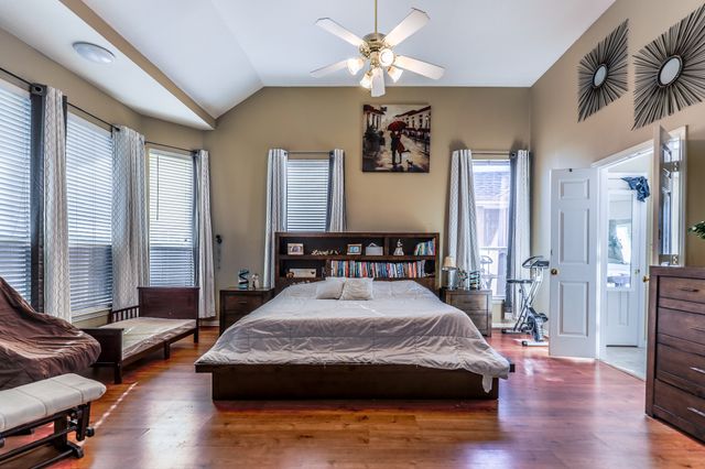 611 Laura Lane, Grand Prairie, TX 75052