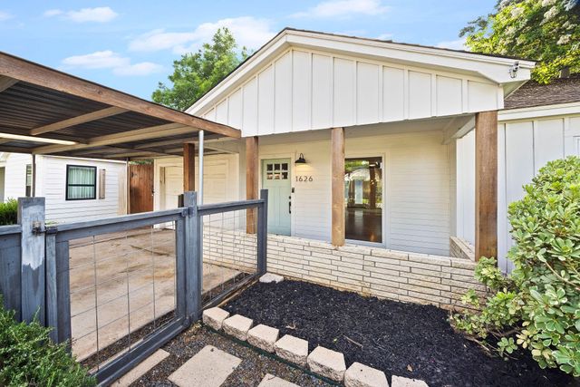 1626 Walton Street, Houston, TX 77009