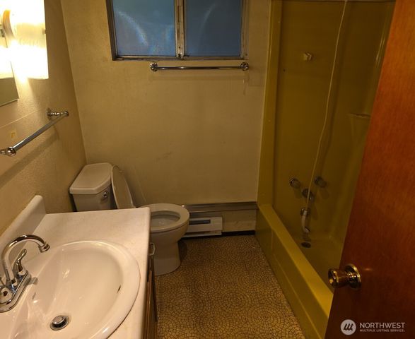 10 Moose Road, Quilcene, WA 98376