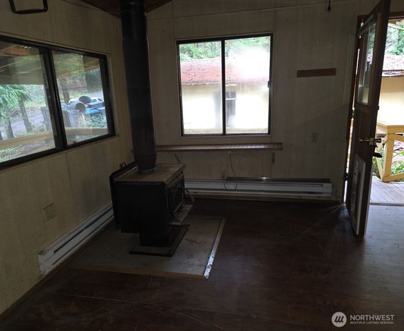 10 Moose Road, Quilcene, WA 98376