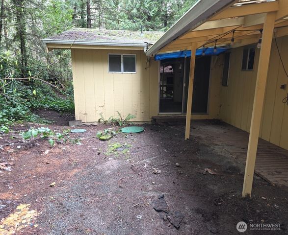 10 Moose Road, Quilcene, WA 98376