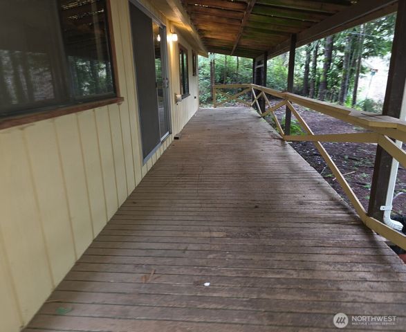 10 Moose Road, Quilcene, WA 98376