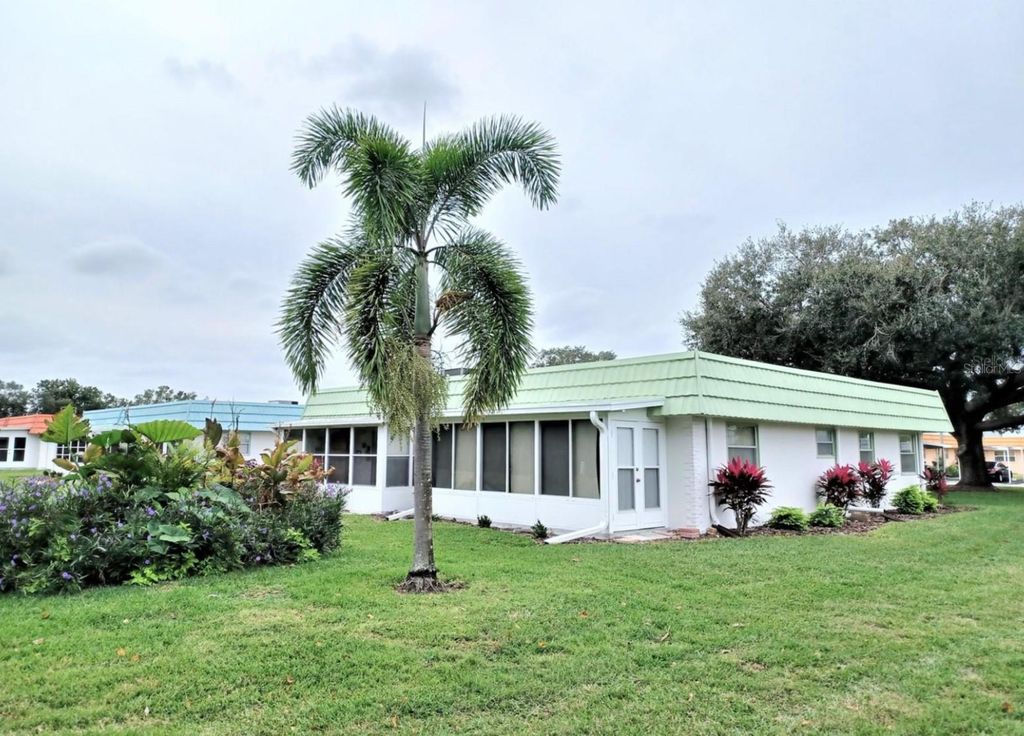 1802 BEDFORD LANE 1, Sun City Center, FL 33573