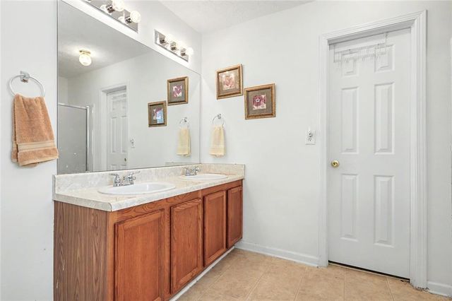 135 Rankin Circle, Mcdonough, GA 30253