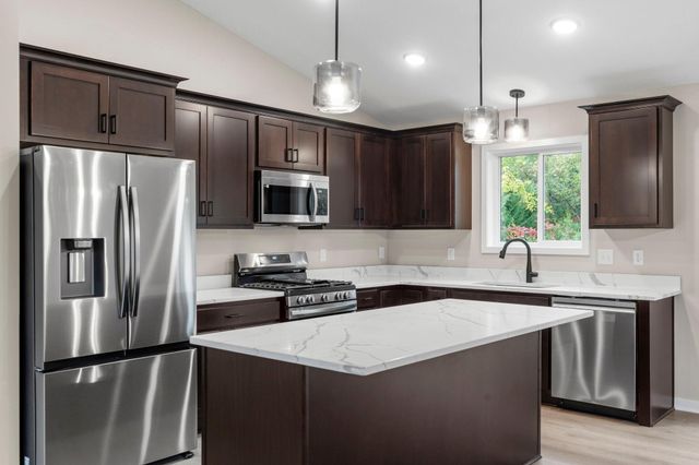 1005 Misty Meadow Boulevard, Buffalo, MN 55313