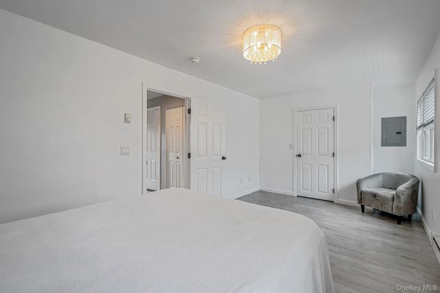 25 E Seacrest Avenue, Lindenhurst, NY 11757