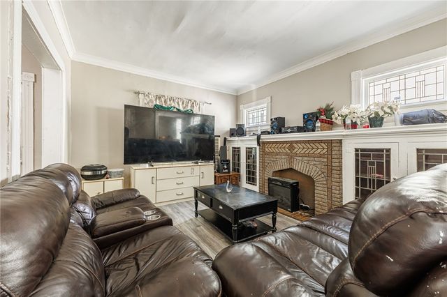 38 Finch Street, Rochester, NY 14613