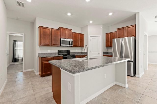 10515 CARLOWAY HILLS DRIVE, Wimauma, FL 33598