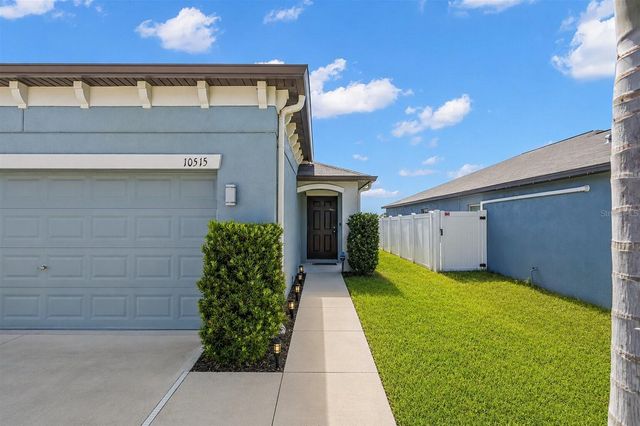 10515 CARLOWAY HILLS DRIVE, Wimauma, FL 33598