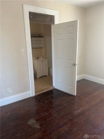 2218 Catalpa Drive, Dayton, OH 45406
