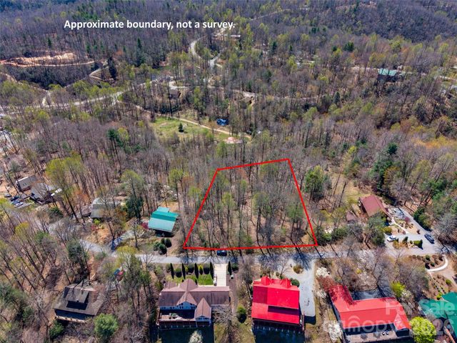000 Glen Echo Circle, Saluda, NC 28773