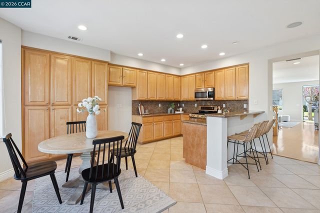 247 Abigail Cir, Danville, CA 94506