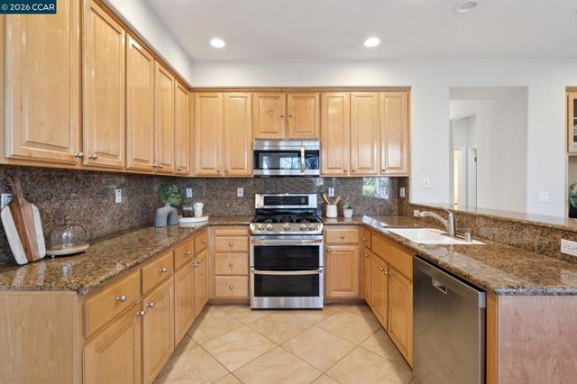 247 Abigail Cir, Danville, CA 94506