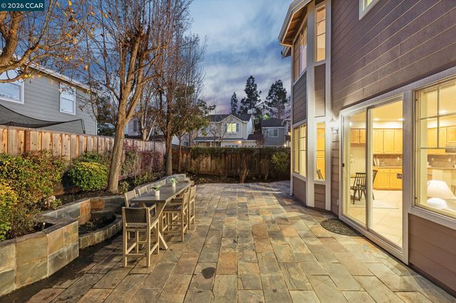 247 Abigail Cir, Danville, CA 94506