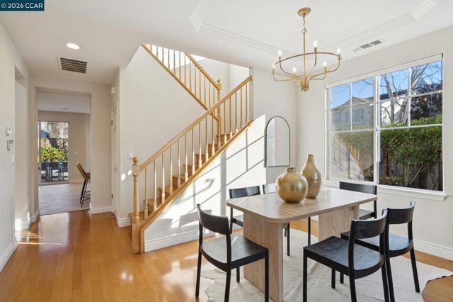 247 Abigail Cir, Danville, CA 94506