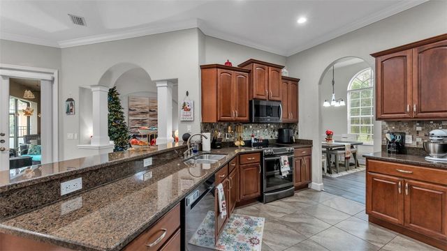 227 VIOLA DRIVE, Auburndale, FL 33823