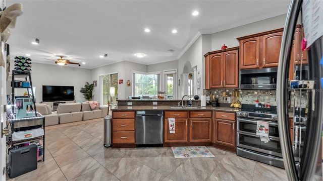 227 VIOLA DRIVE, Auburndale, FL 33823