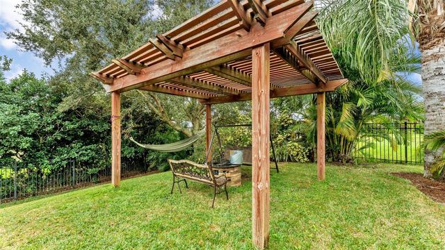 227 VIOLA DRIVE, Auburndale, FL 33823