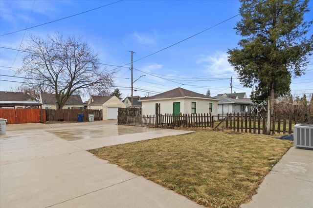 2665 S 29th STREET, Milwaukee, WI 53215