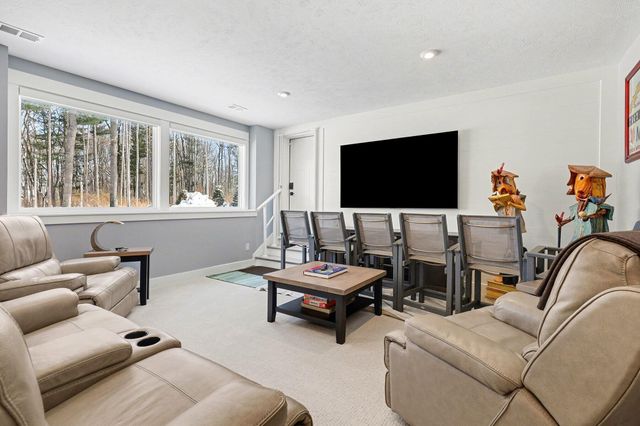 8609 Bentham Court Ne, Courtland Twp, MI 49341