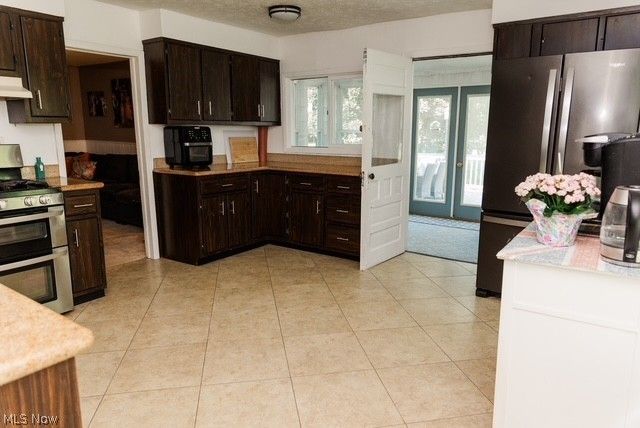 7059 Hopkins Road, Mentor, OH 44060