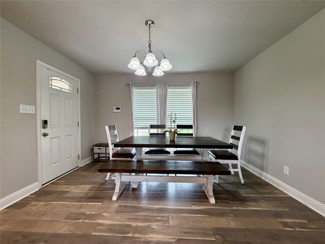 619 Mansfield Road, Cleburne, TX 76031