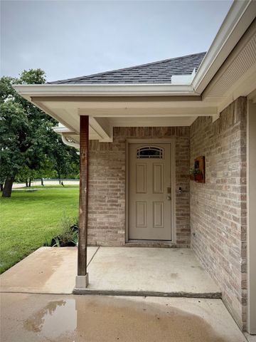 619 Mansfield Road, Cleburne, TX 76031